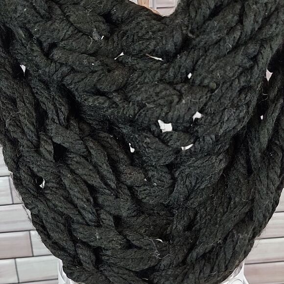 Infinity neck scarf One Size - Picture 3 of 6